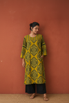 Pītāmbari Kurta