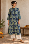 Nīlapallavī Kurta