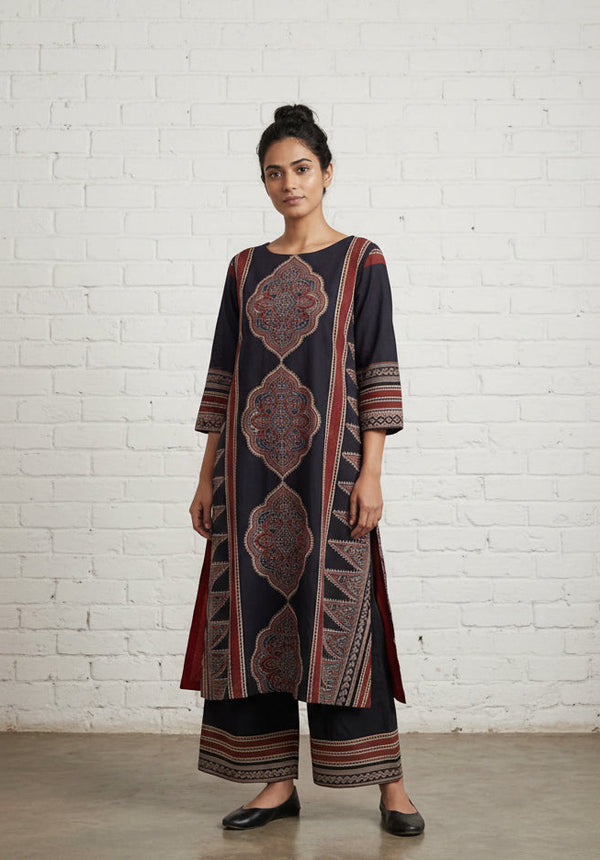 Nisa Kurta