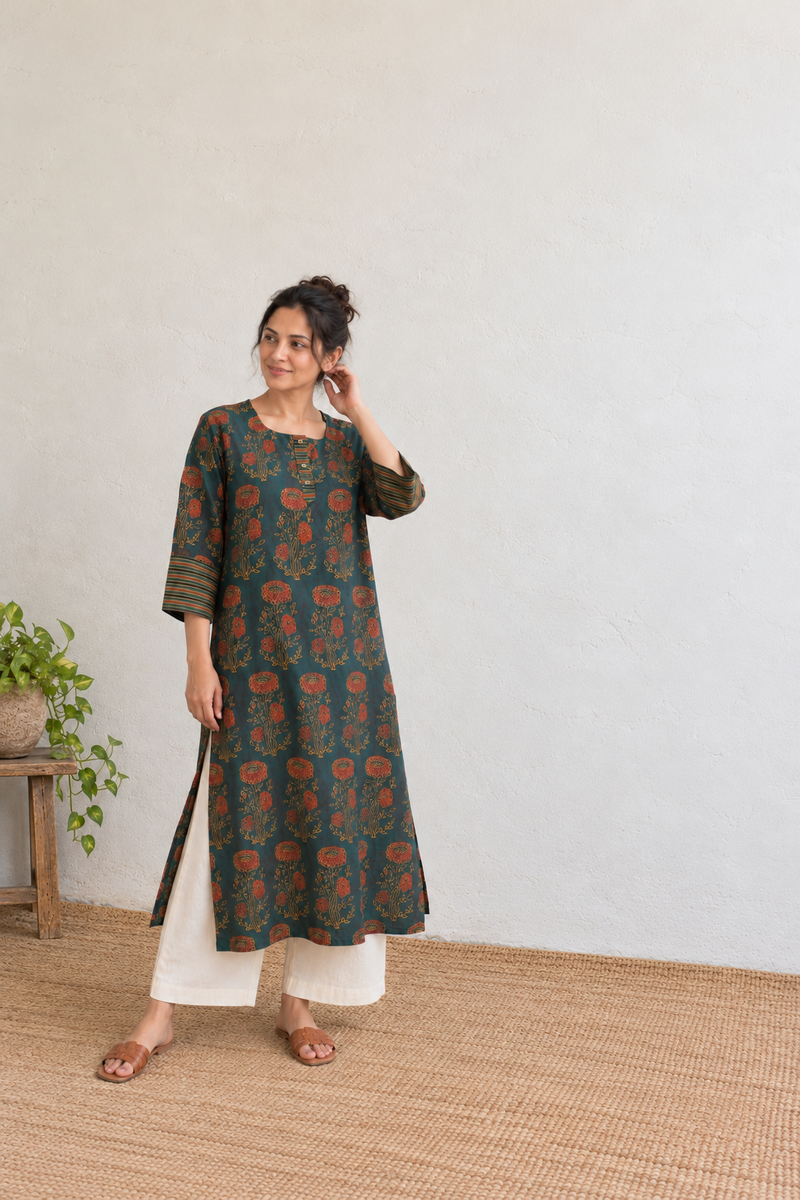 Puṣpitā Kurta
